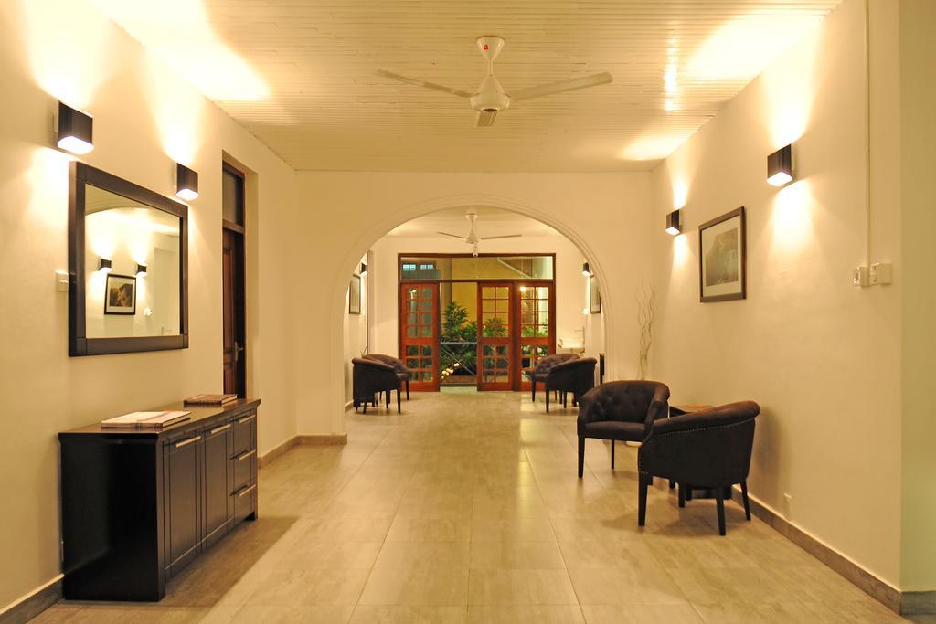 The Villa In Lavinia Dehiwala-Mount Lavinia Екстериор снимка